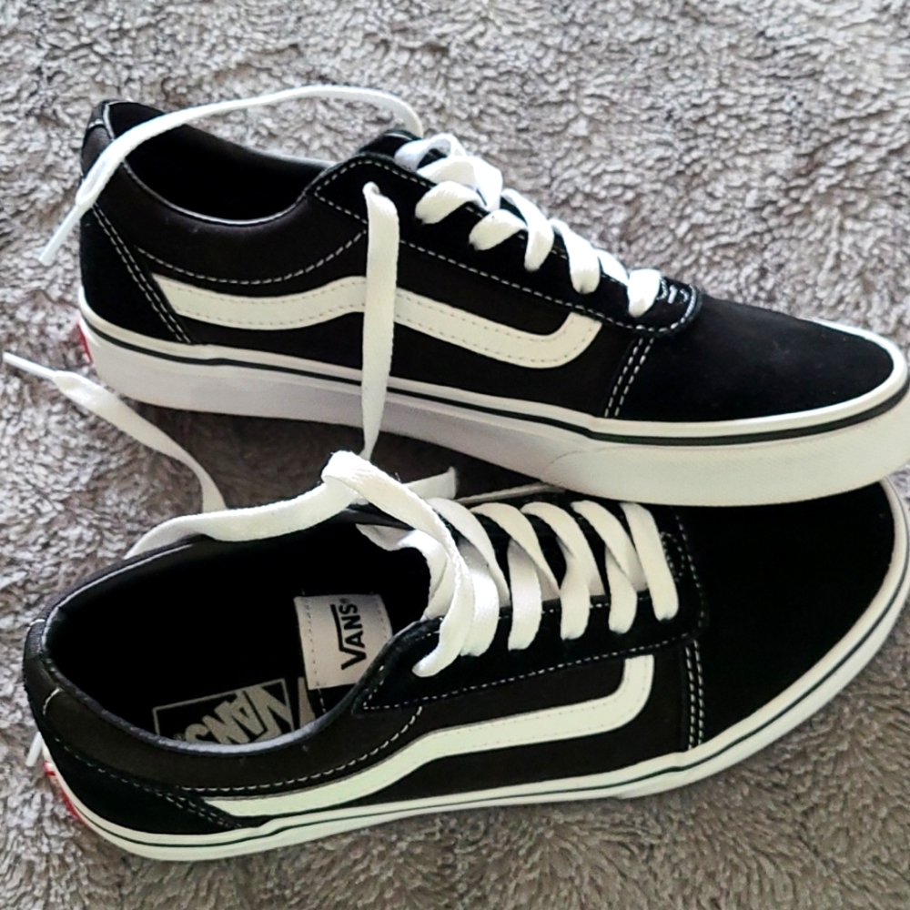 Black Vans